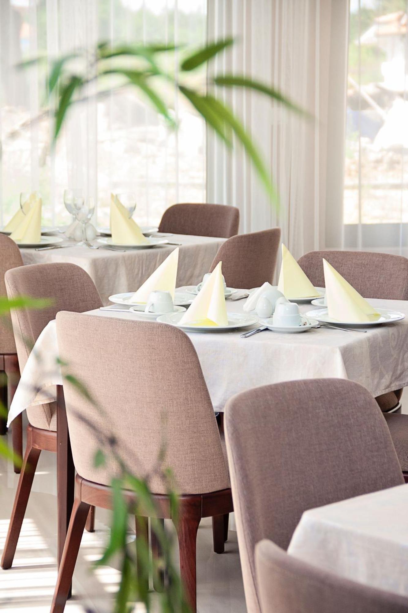 Bosphorus Hotel Aleksinac Ngoại thất bức ảnh