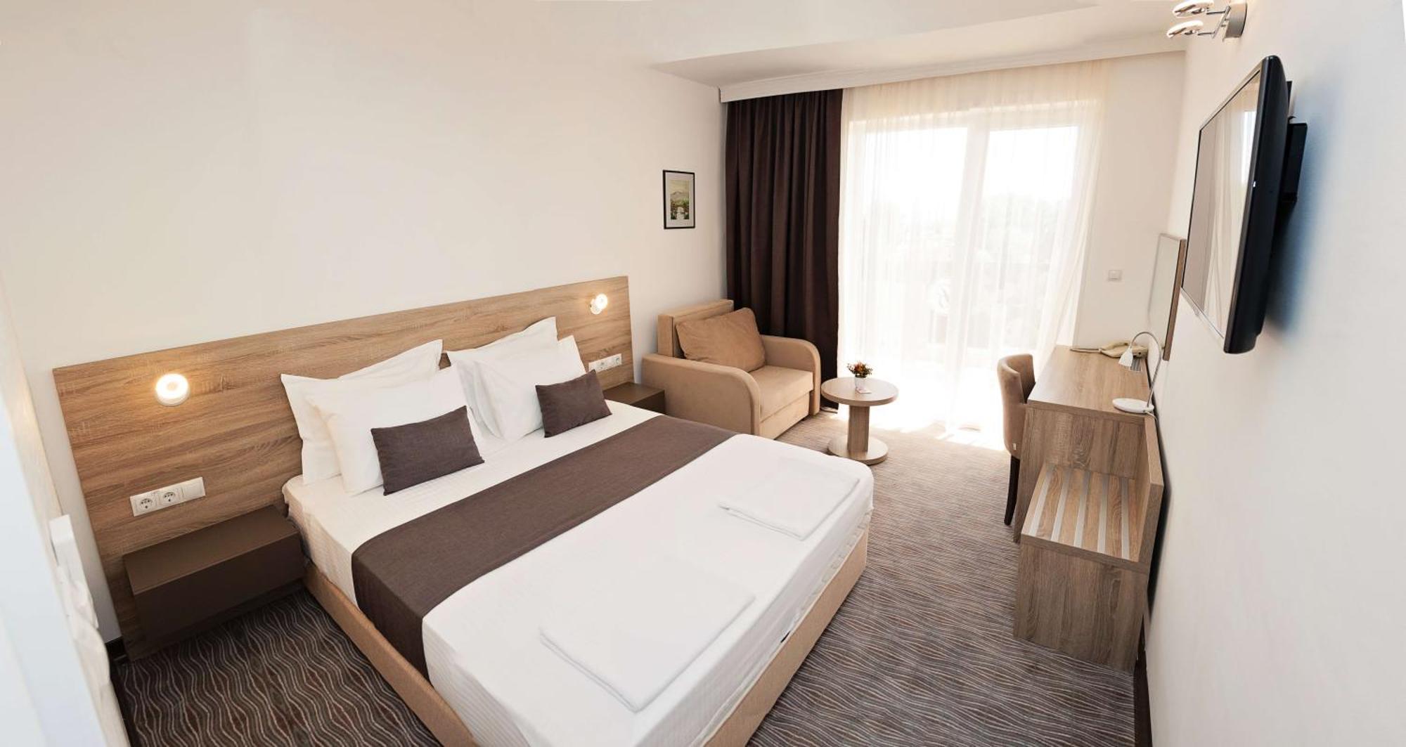 Bosphorus Hotel Aleksinac Ngoại thất bức ảnh