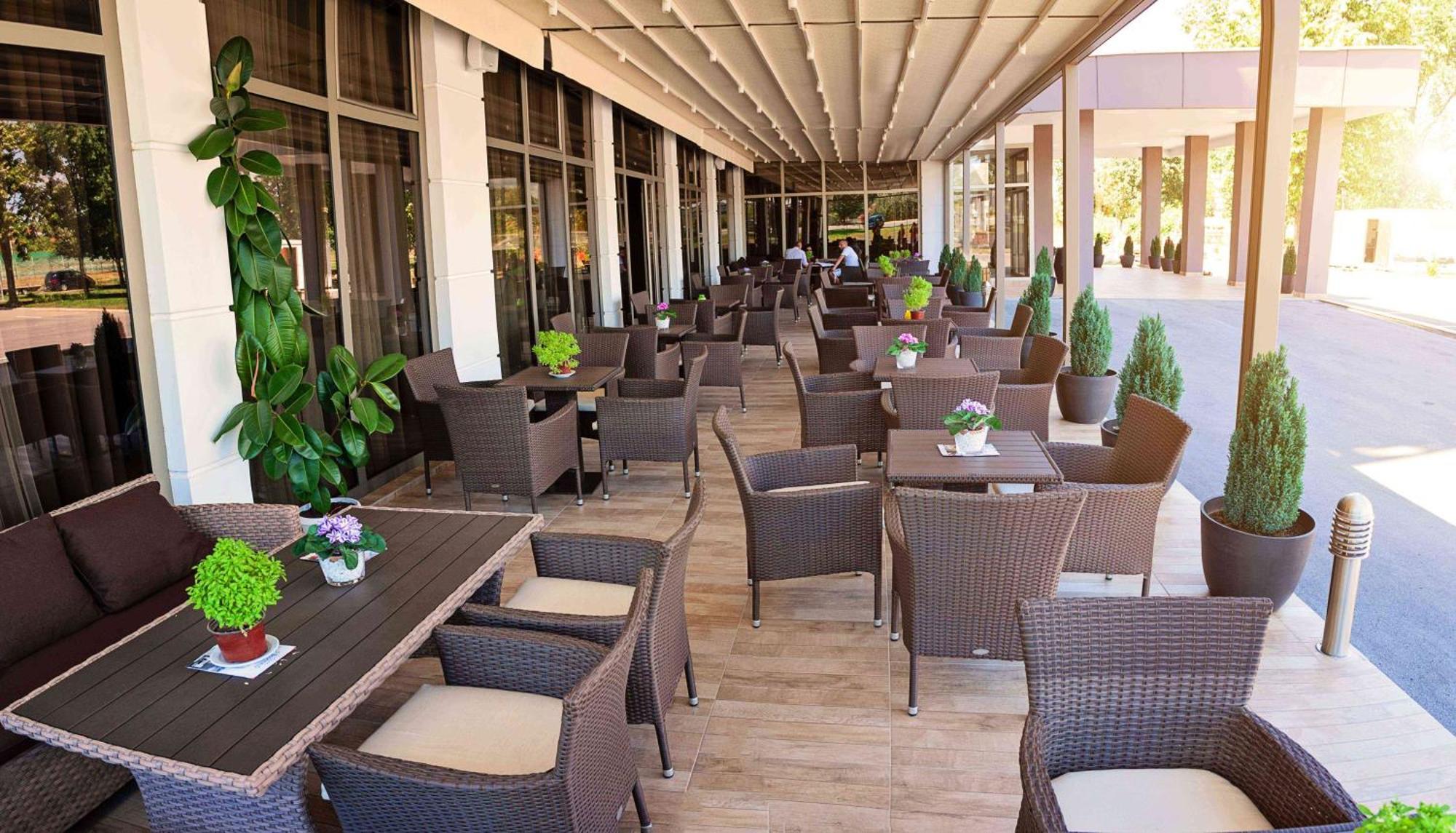 Bosphorus Hotel Aleksinac Ngoại thất bức ảnh