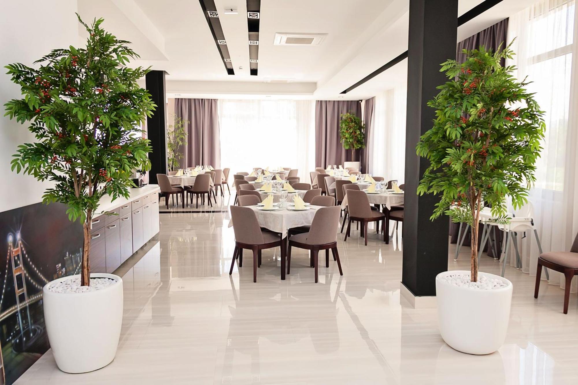 Bosphorus Hotel Aleksinac Ngoại thất bức ảnh